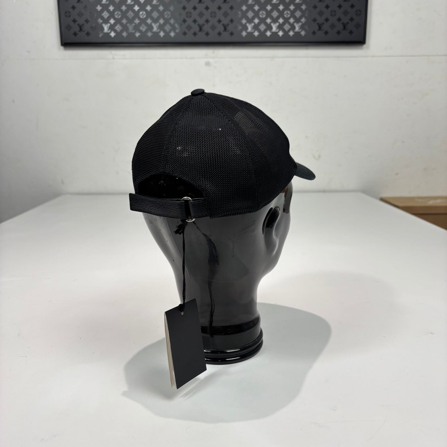 Gucci Black Logo Spell Out Embroidery Adjustable Hat