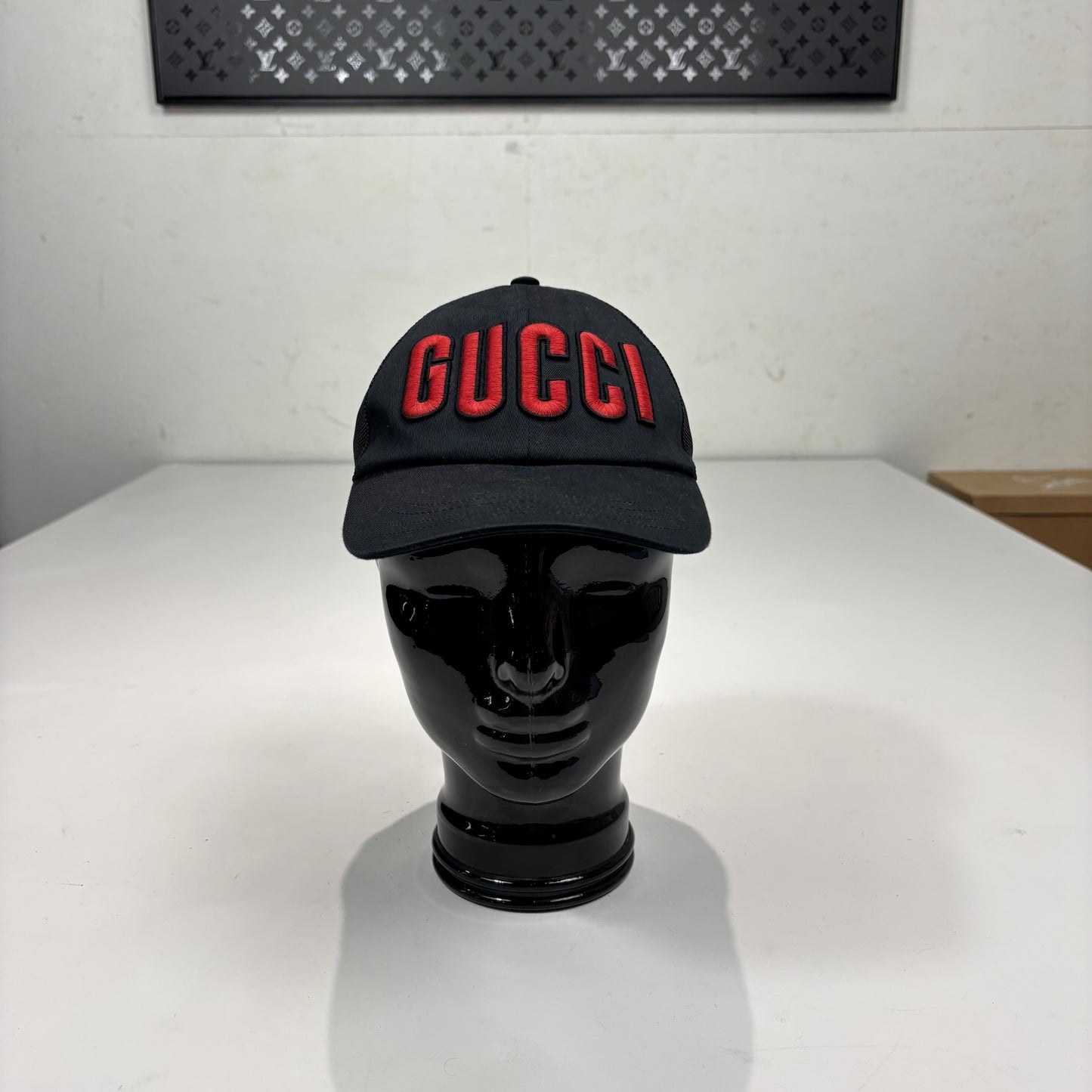 Gucci Black Logo Spell Out Embroidery Adjustable Hat