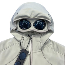 Load image into Gallery viewer, CP Company beige Shell-R Goggle Hood Gilet
