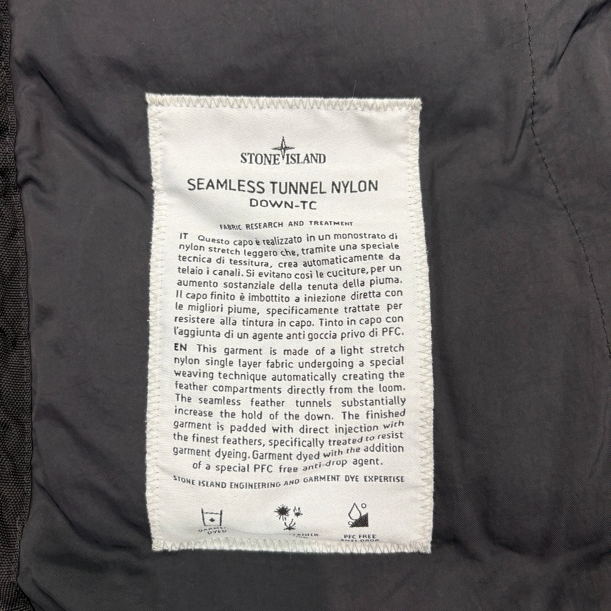 Stone Island Black Seamless Tunnel Nylon Down-TC Hooded Puffer Jacket