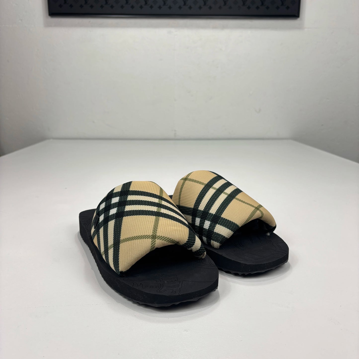 Burberry Beige Check Design Padded Sliders