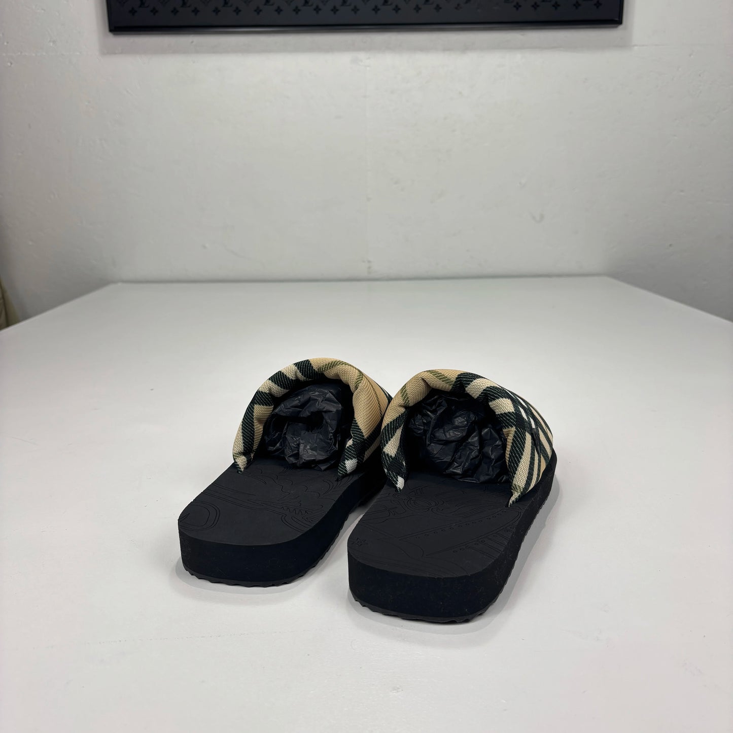 Burberry Beige Check Design Padded Sliders