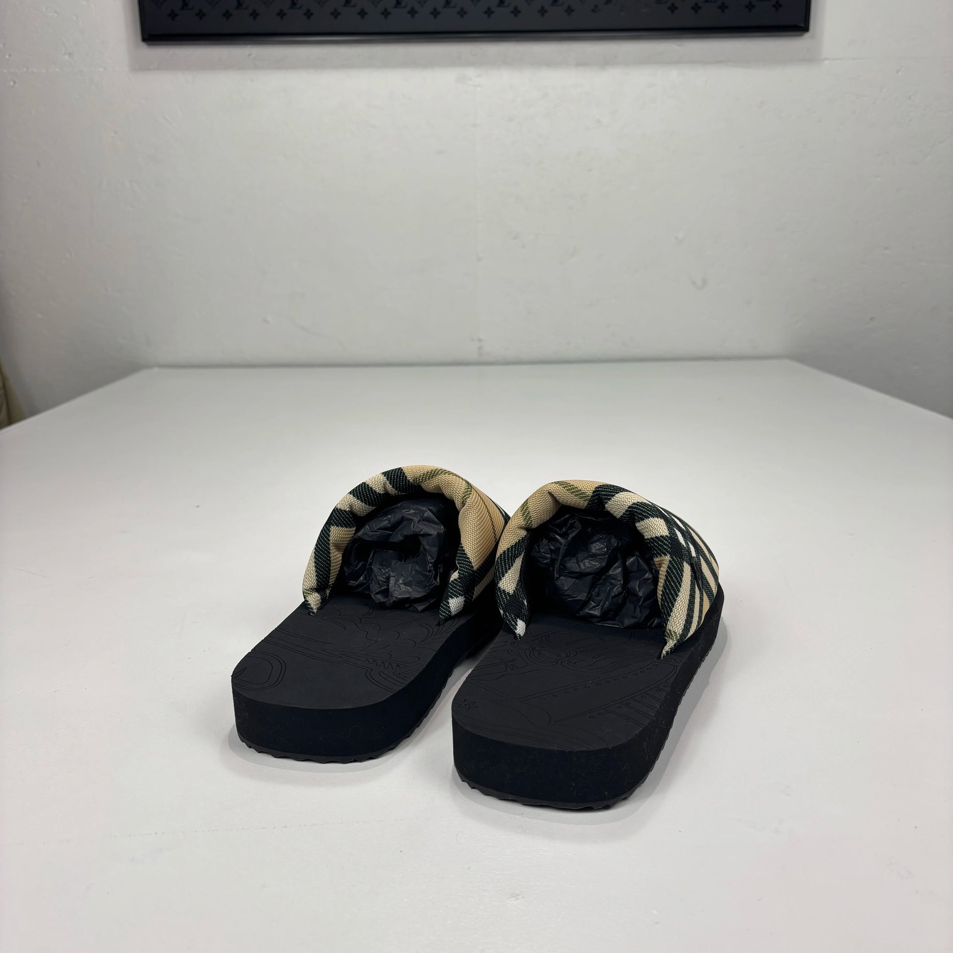 Burberry Beige Check Design Padded Sliders