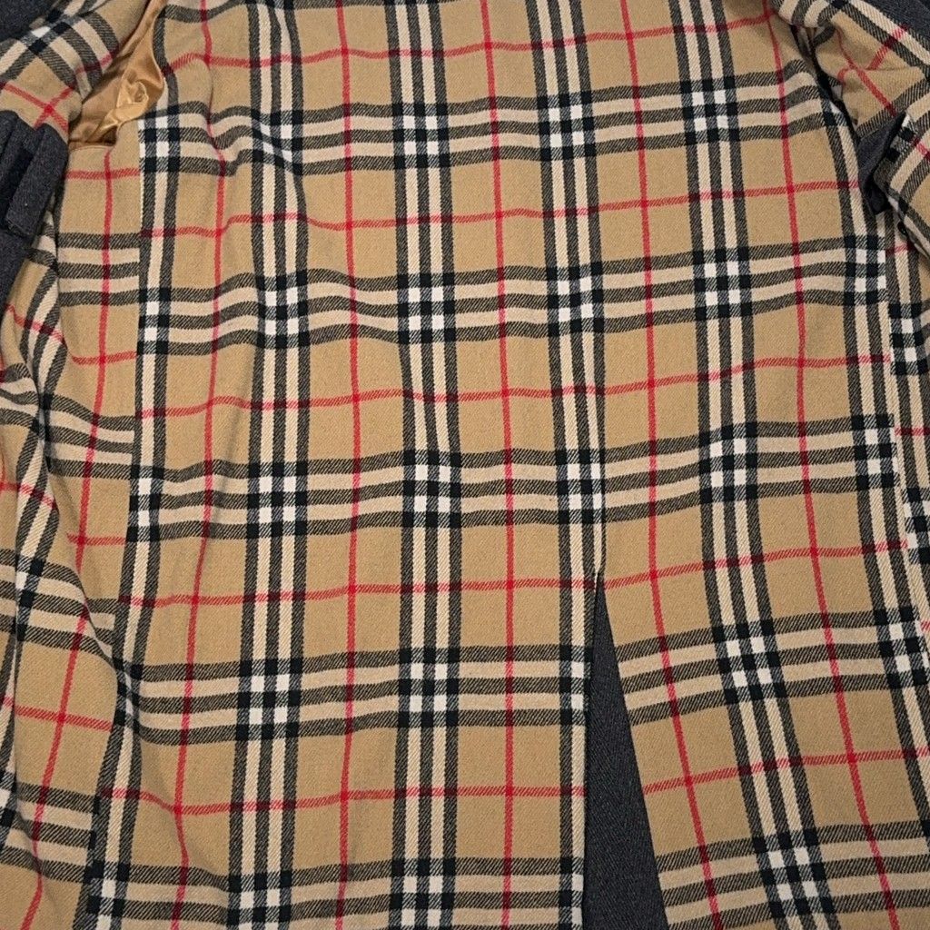 Burberry Vinatge Checkered Coat – Grey