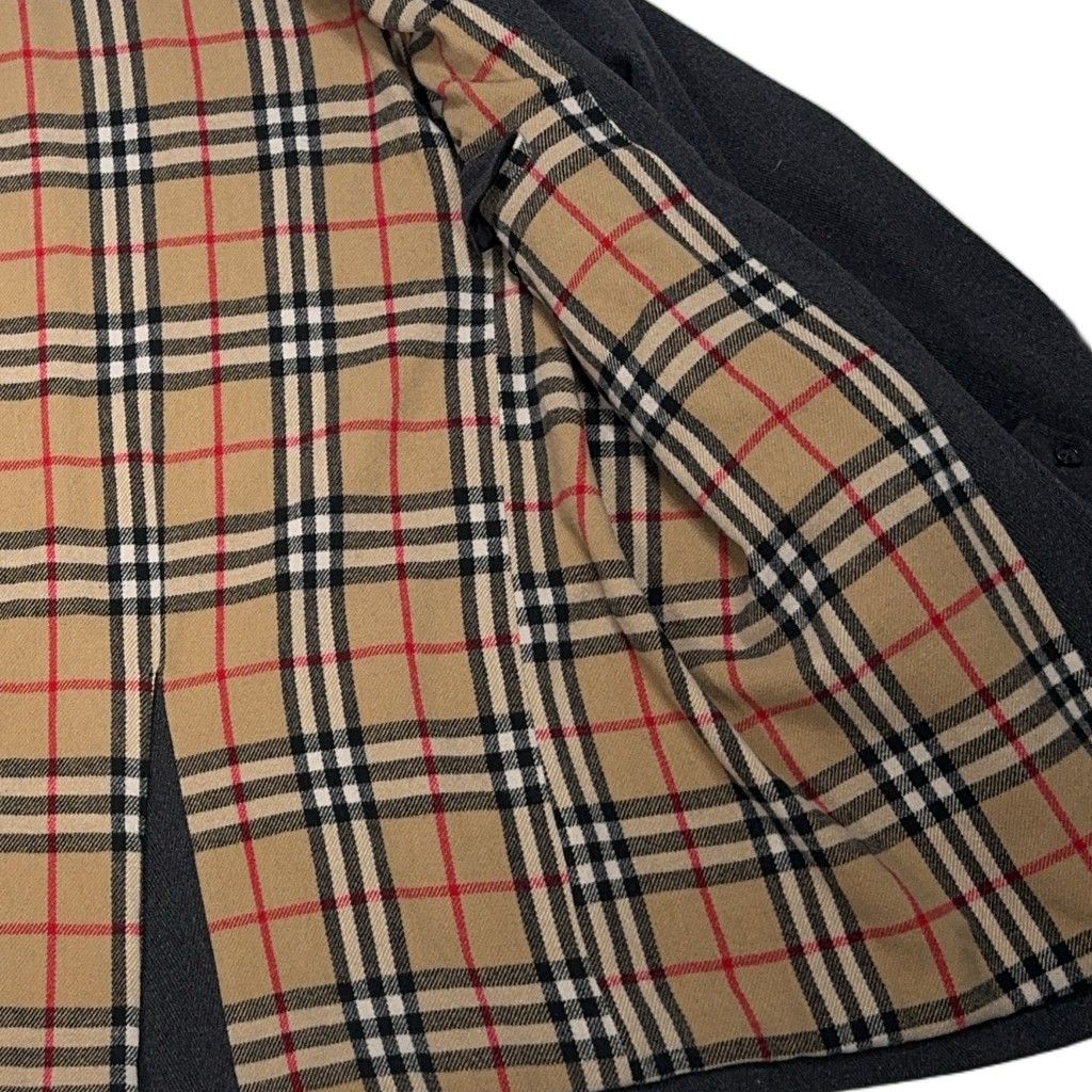 Burberry Vinatge Checkered Coat – Grey