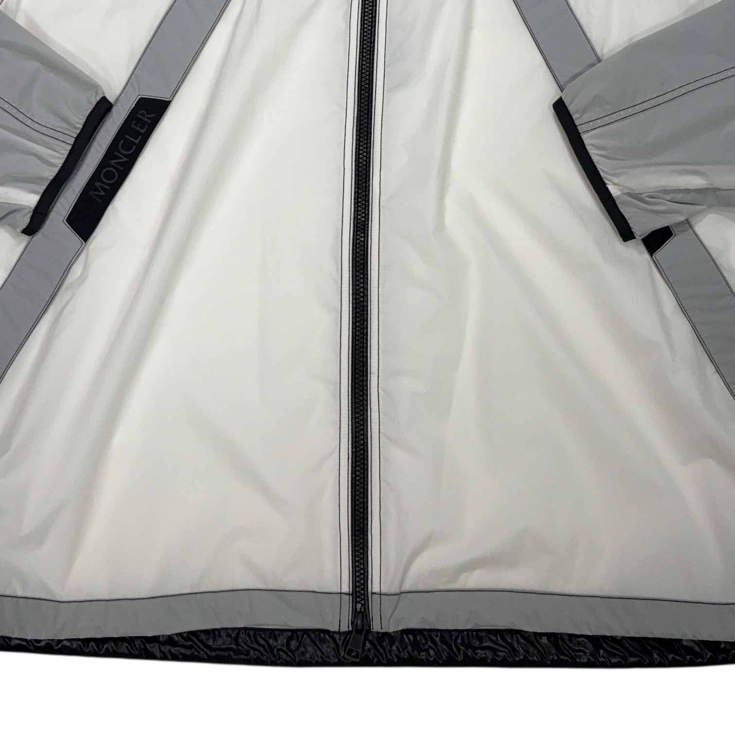 Moncler Doi Giubbotto White Jacket