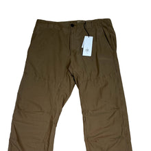 Load image into Gallery viewer, CP Company Ottoman Brown Linen Trousers
