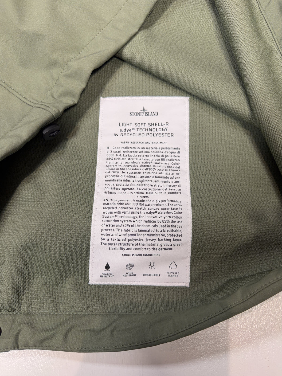 Stone Island Light Soft Shell-R Jacket – Green