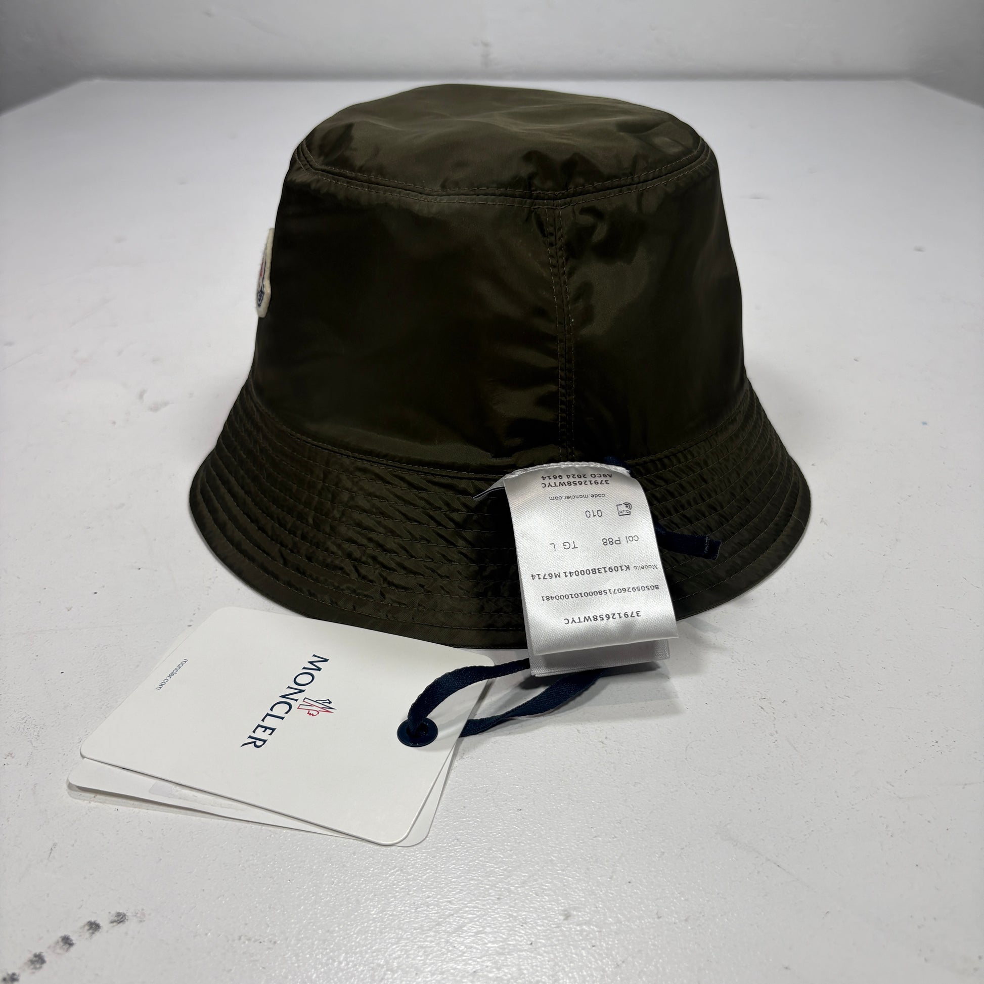 Moncler Reversible Bucket Hat Green Accessories