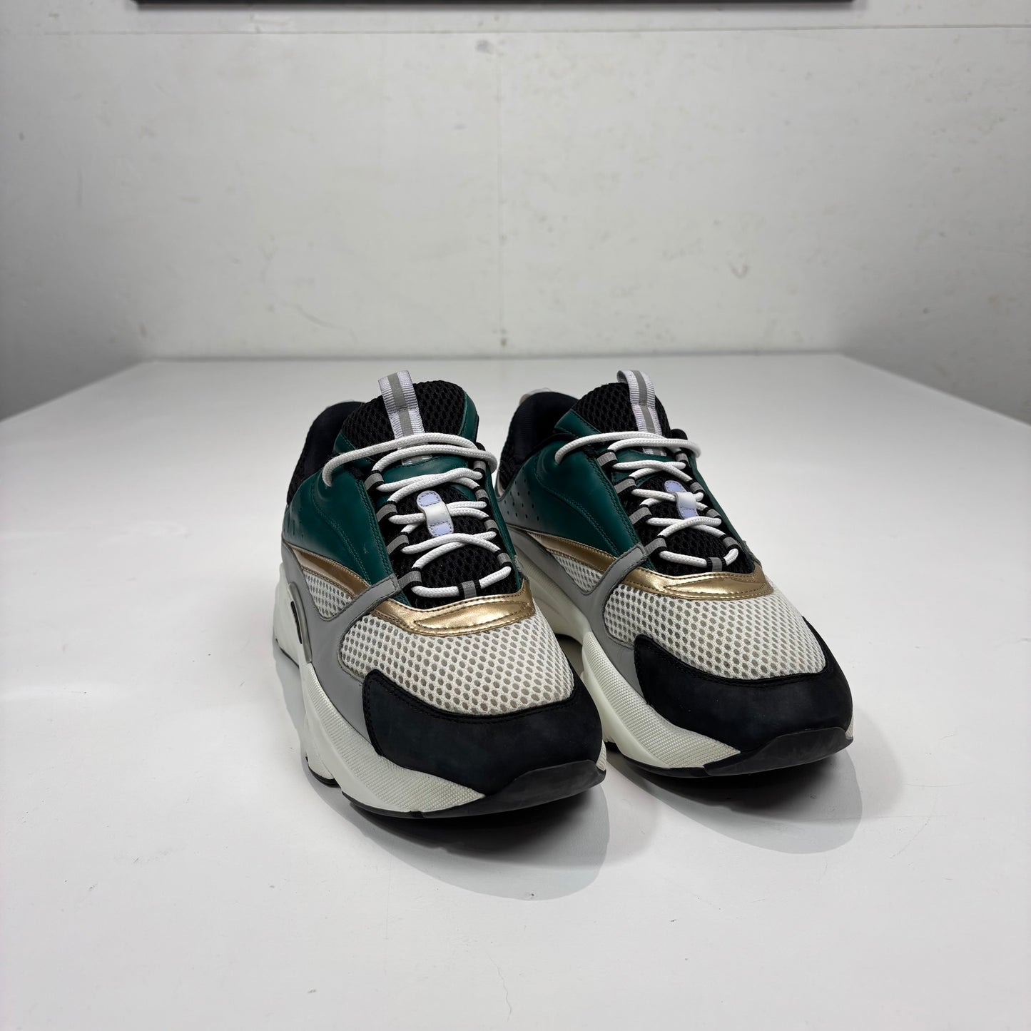 Dior B22 Men’s Green and White Trainers