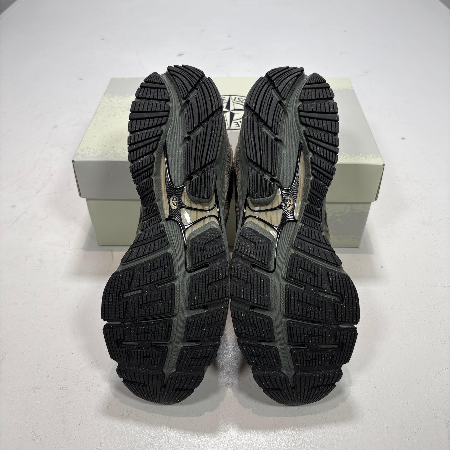 Stone Island X Convert Green New balance 1890
