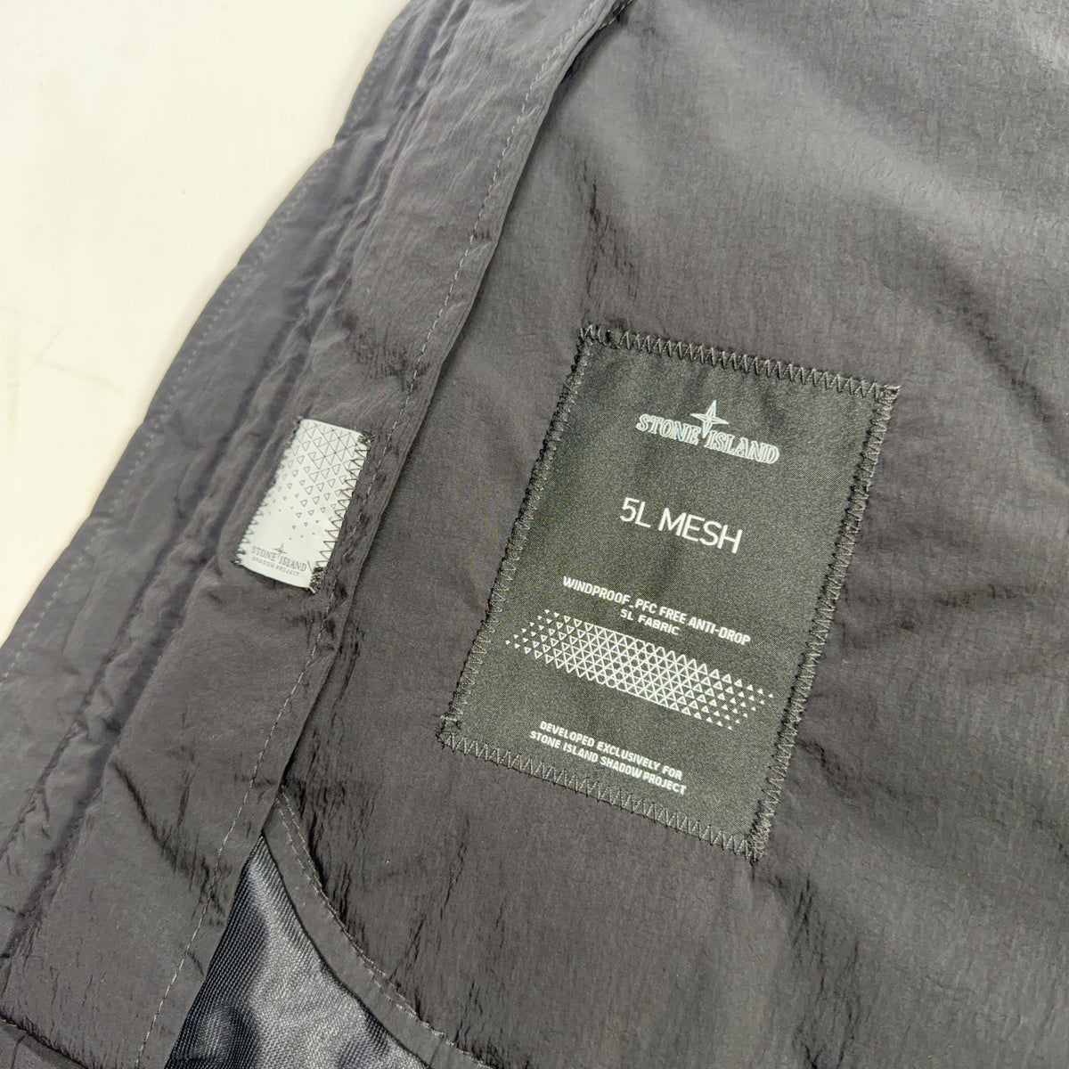 Stone Island Shadow Project 5L Mesh Jacket – Black
