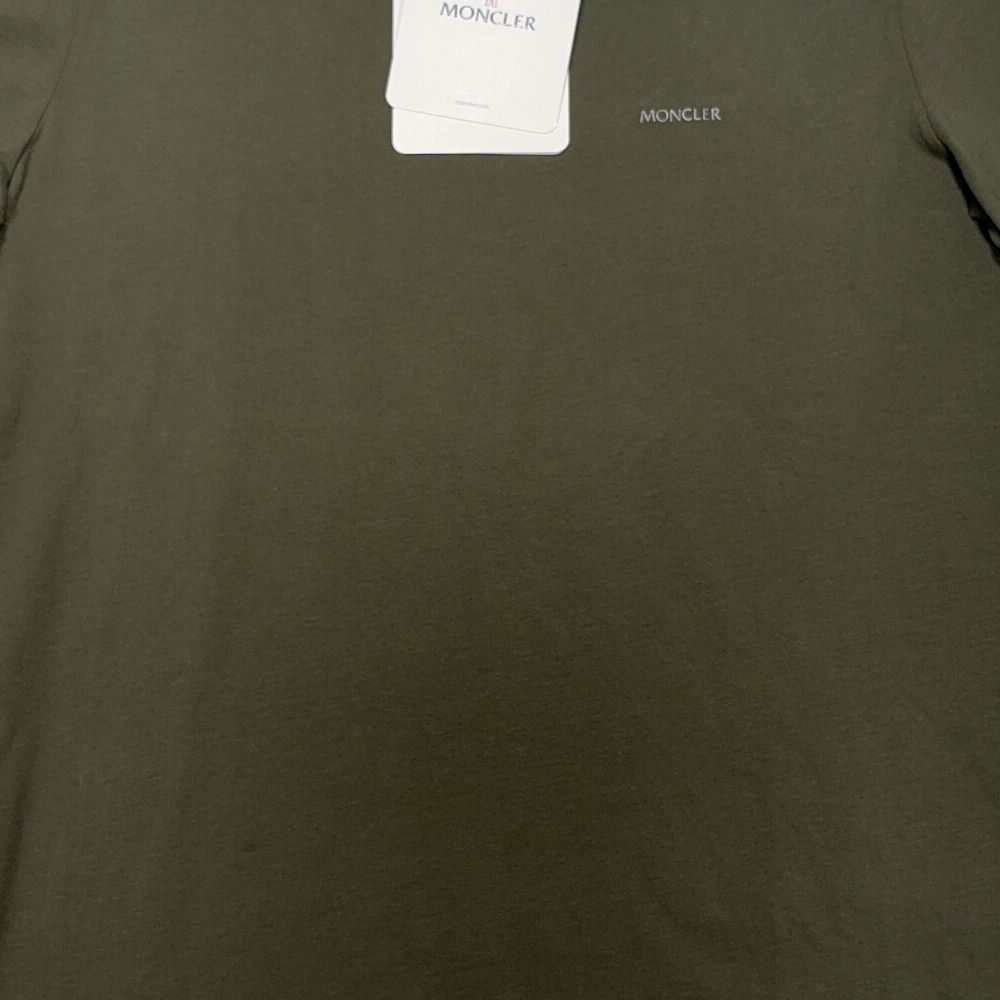 Moncler Front Graphic With Shoulder Badge Green T-shirt