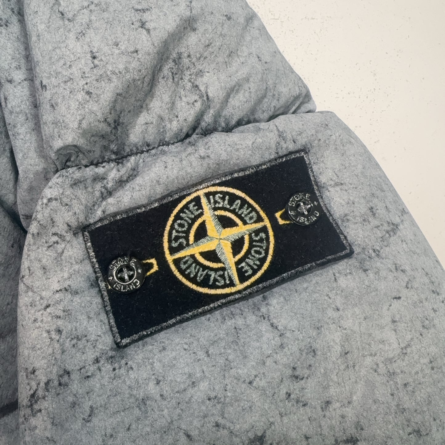 Stone Island Tela Nylon Down With Dust Colour Frost Finish Grey Coats