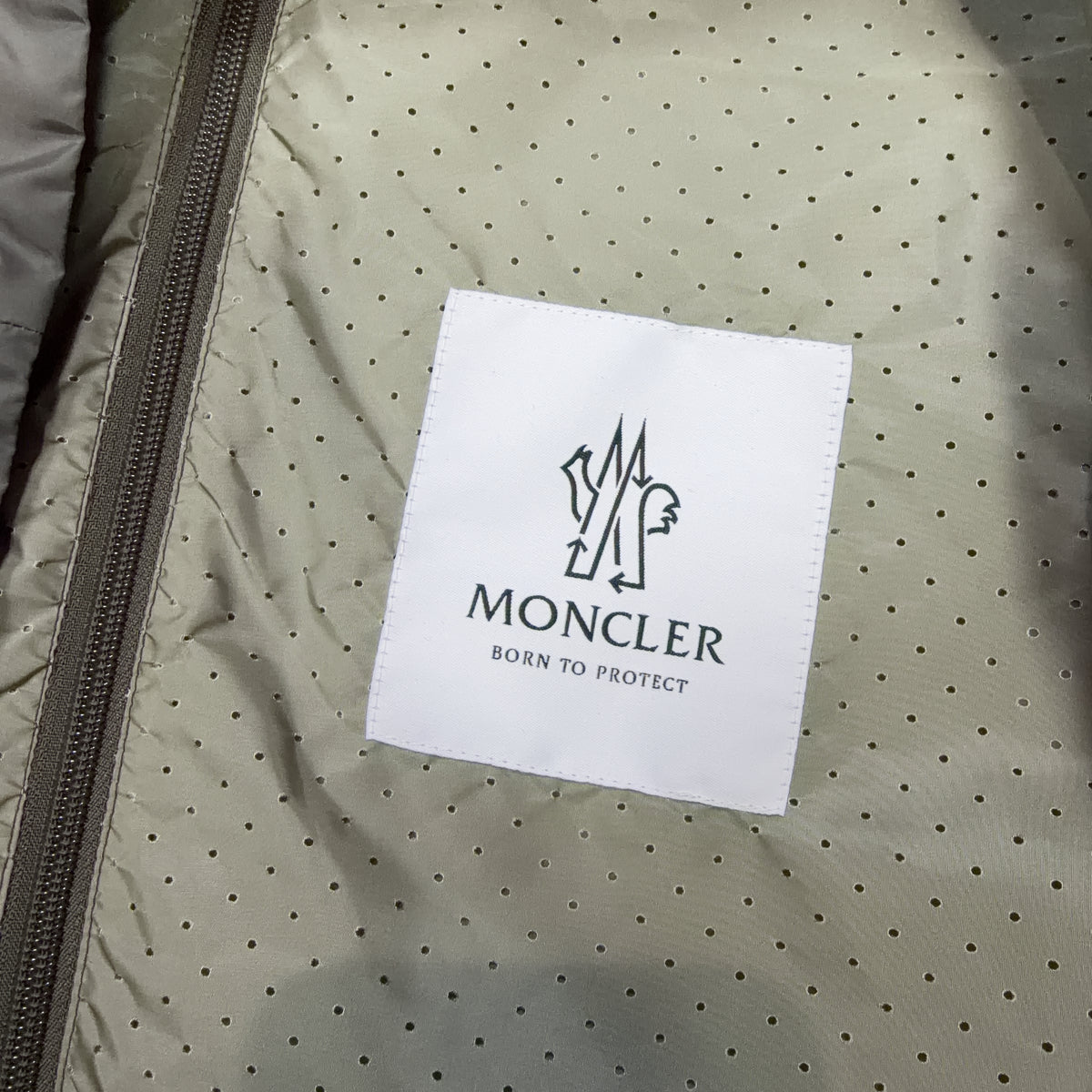 Moncler Hague Giubbotto Colour-Block Hooded Jacket – Olive Green / Grey