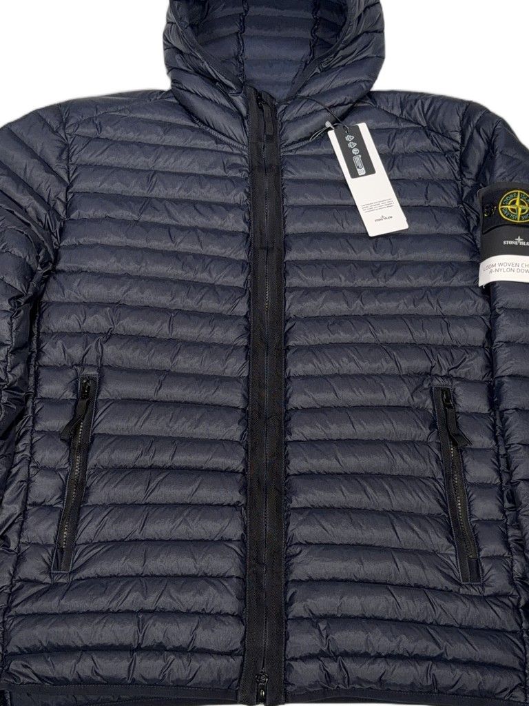 Stone Island Loom Woven Chambers Hooded Quilted Puffer Jacket – Navy
