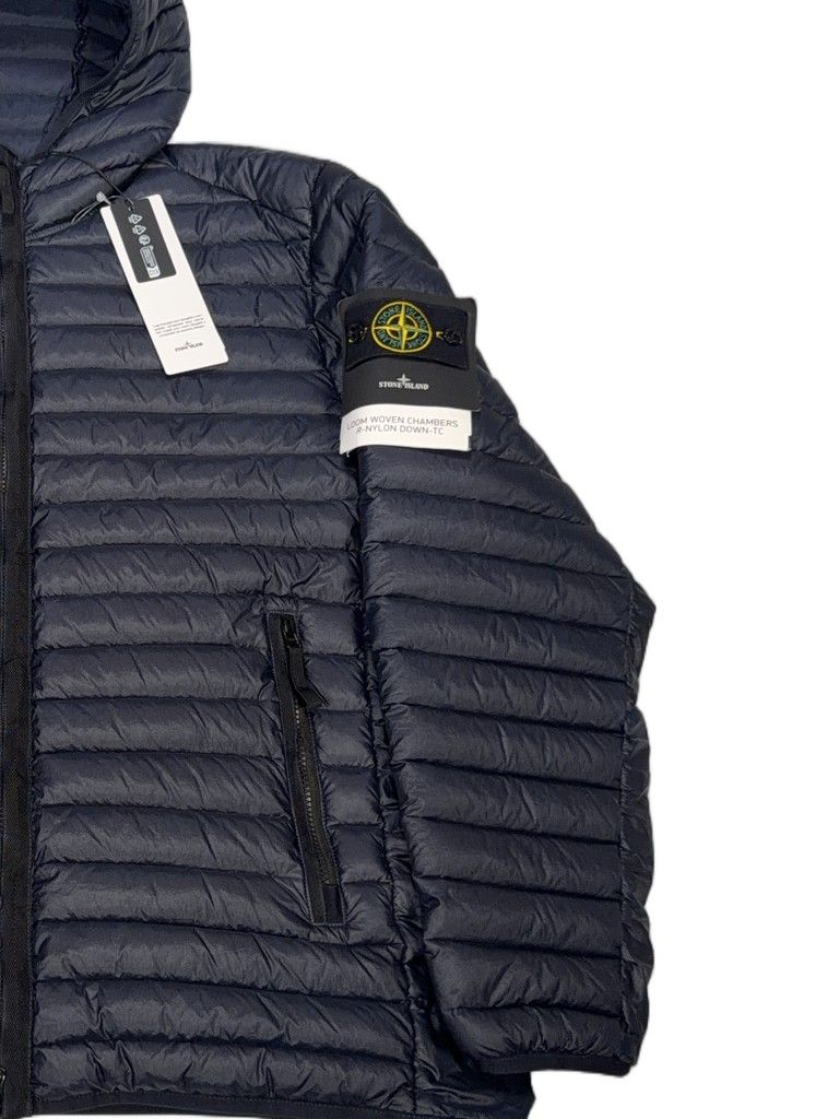 Stone Island Loom Woven Chambers Hooded Quilted Puffer Jacket – Navy